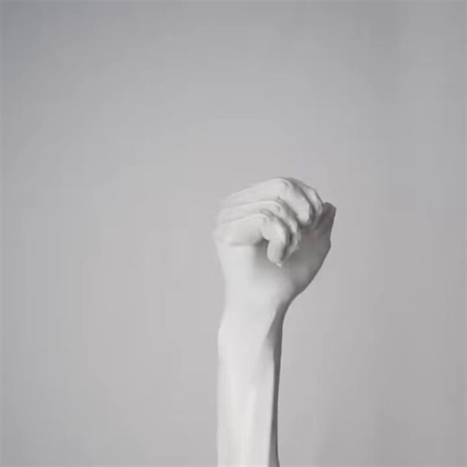 Clone Robotics CEO @dhanushisrad in a fireside chat with Peter Diamandis at the Abundance Summit:Rather than following the conventional humanoid robot path, they are building "Synthetic Human Androids."(westworld like)> Abandoning the rigid skeleton + electric motor approach> Adopting a human anatomical design: an internal skeleton paired with their proprietary Myofiber artificial muscles (fluid-driven). While this may appear slow in the short term, only a foundational design rooted in biologica