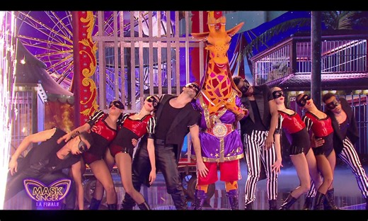 Mask singer 2025 - L'ultime prestation de la Girafe sur "Set fire to the rain" d'Adèle