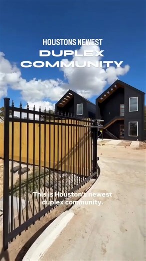 Most Buyers Miss the Second Income in This Houston Duplex