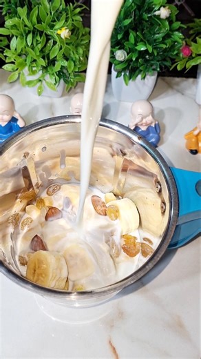 Avoid Junk Food 🔥🫡 by Manish Acharya | #shortsfeed #shorts #health #ytshorts #trending |