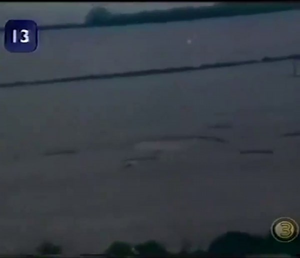 Have you ever seen this video of a Crop Circle being made by orb UFOs?