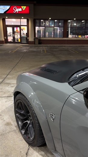 Exploring the Dodge Hellcat: A Powerful Performance Icon