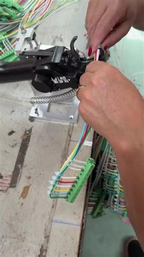 SWIFT Automatic Nylon Cable Tie Tying Gun/Tool/Machine for wiring harnesses in Brazil #machine