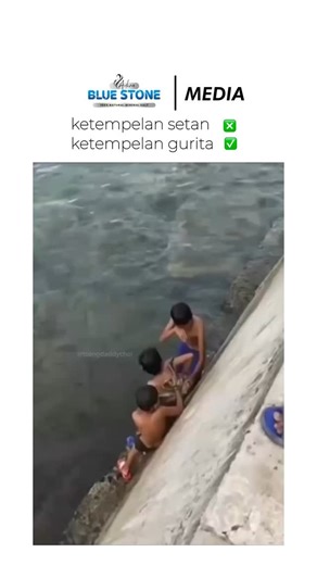 Media Bluestone on Instagram: "Doctor Octopus origin #komedi #story #random #kocak #dagelan #jakartakeras #lawak #meme #video #ngakak #kocak #videolucu #bluestonebyadiva #BebasBauBadan #batudeodorant #bluestone"