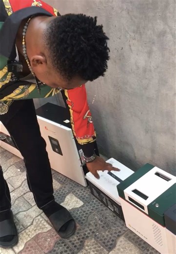 Affordable solar generator prices for medium and low income earners in Nigeria. #solargenerator