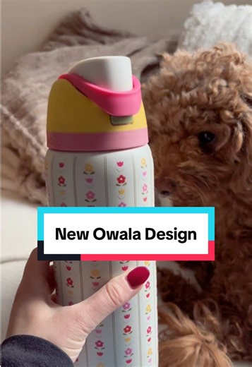 Yes, even Dolly dog loves my new water bottle 😍 Leak-proof and insulated, keeping my water cold for the day. And the prettiest design! Grab it quick while it’s on #blackfriday offer and check out all of the gorgeous patterns by hitting the linked yellow cart #owala #owalawaterbottle #owalafreesip #waterbottles