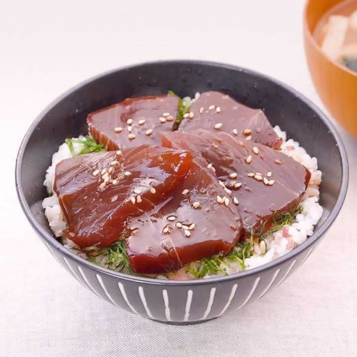 風味豊かな味わい！ かつおの漬け丼のレシピ動画・作り方 | デリッシュキッチン