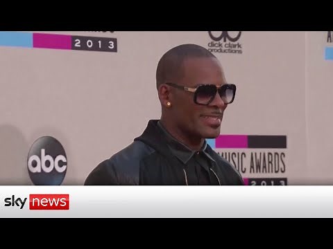 Jury begin deliberations in R Kelly trial