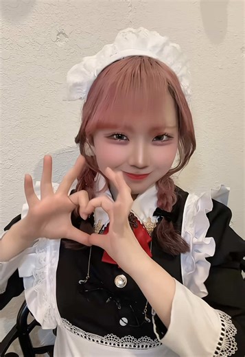 名古屋のクラシックメイドカフェ 「ラクリマクリスティー」 各種SNSを今日も更新中です👀💞 メイドたちの最新お給仕情報や日常は YouTubeショートで続きをぜひ♪ ご主人様の推しメイドの出勤・予約は ホームページの「推しボタン」からチェックしてくださいね🥰 高貴な洋館で、特別なひとときをお過ごしくださいませ✨ #メイドカフェ #名古屋メイドカフェ #ラクリマクリスティー #メイド喫茶