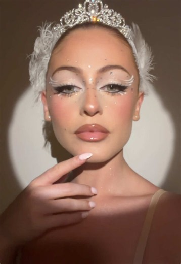 White Swan Makeup Tutorial — IB Sophia Sinot Halloween Costume