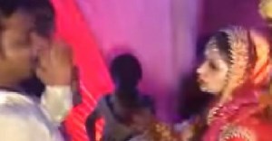 Ouch! When an Indian bride slapped a man who lifted her during varmala ceremony – Watch viral video