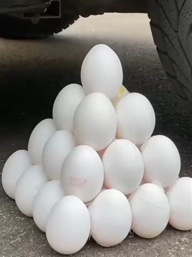 Coca Cola and Mentos Experiment: The Science Behind the Fizz