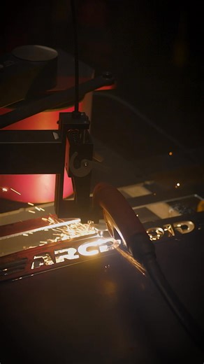 SimpleTrace technology makes cutting as easy as tracing a shape. No computer, no hassle—just draw, trace, and cut. | ArcDroid