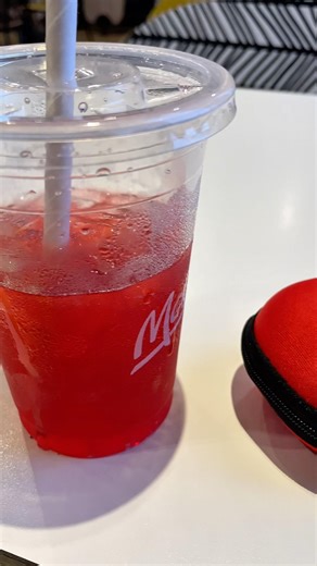 I tried watermelon mc fizzy for the first time 🥤 10/10😌 #youtubeshorts #mcdonalds #morning