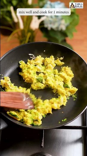 Dosa Bonda #shorts #tarladalal #food #foodshorts #dosa