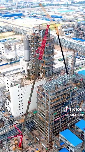 Mobile Crane Operator: Skills and Insights