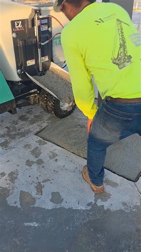 1.5M views · 2.4K reactions | Do you need to be able to control your concrete placement? That’s no problem with the EZ Chute that can be installed on your existing concrete buggy! | Concrete Buggy Ez Chute | Facebook