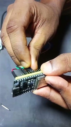 ​📱 Control Fan & Lights with ESP32! 💡 Real IoT Home Automation. Tutorial coming soon! #electronics