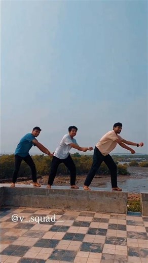 Magan Mangtay Ekvira Aai🙏😍🕺 #aaiekvirasong #aaiekvira #vsquad #dance #kolisong #kolidance #creator