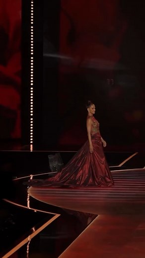 132K views · 5.6K reactions | Halle Berry stunned on Elie Saab's runway in the gown she made history in over 20 years ago as the first-ever African-American Best Actress winner at the 2002 Oscars! | EBONY | Facebook