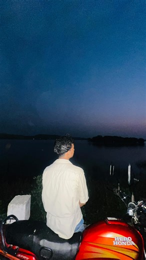 ........ on Instagram: "Hero honda splendor pro 📈 . . . The Hero Splendor Pro is a commuter motorcycle formerly produced by Hero MotoCorp, featuring a reliable 97.2cc air-cooled engine, 4-speed gearbox, and an APDV system for improved efficiency. Known for high fuel efficiency (approx. 60–90 kmpl) and low maintenance, it was a popular, affordable choice with variants including alloy wheels and self-start. Key Features and Specifications: Engine: 97.2 cc single-cylinder, 4-stroke engine generati