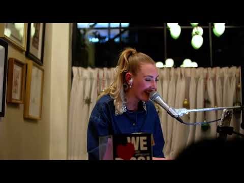 Rihanna "Stay" ft. Mikky Ekko | Cover by: Erica Whitney