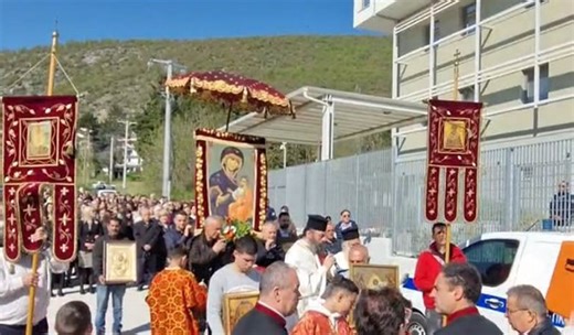 Λιτανεία πέντε  Ιερών Εικόνων σε Νταηλάκη και Γράμμου (βίντεο) - fouit.gr