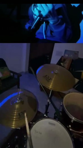 I wanna be your slave - electric guitar x drums
