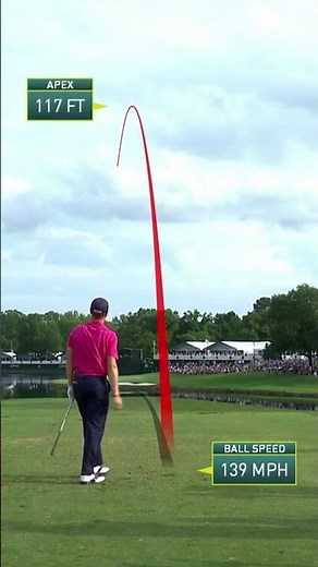 Justin Thomas with an OUTRAGEOUS tee shot 😱