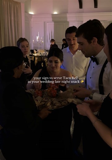 Taco Bell at Weddings: The Perfect Late Night Snack!