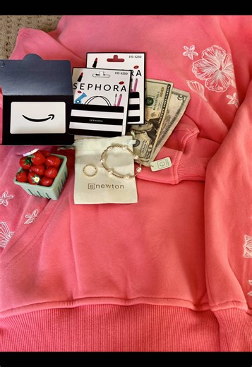 mini Christmas haul!! #christmashaul #christmas #haul #giftcards #extendedfamily