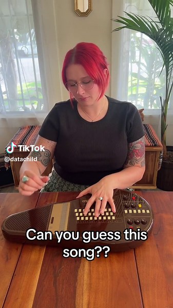 Drop a comment if you recognize these chords played on my Omnichord OM-27 👀👀 #omnichord #omnichordtiktok #music #musicproducer #vintage #thrifted #fleamarketfinds