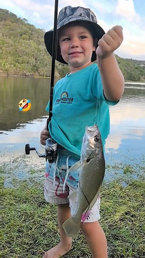 🤣😂Jy is n fees!! | Raynor Becker