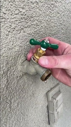 fixing a leaky hose bib with a new packing nut and washer #plumber #plumbing