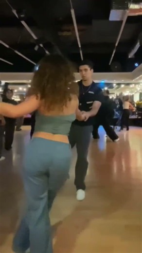 Aaron Nuno🕺& Exenia Rocco💃- West Coast Swing Improv Social Dancing - Atomic Ballroom - “Hush”