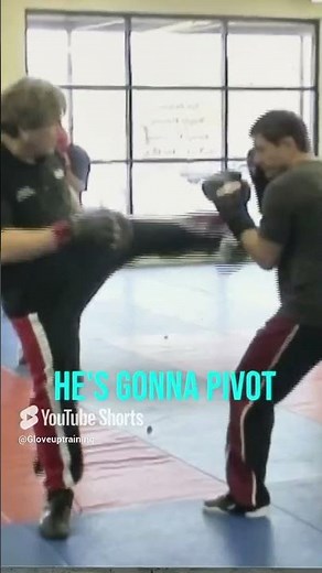 Joe Lewis’ Head Movement Was UNTOUCHABLE 🥊🔥