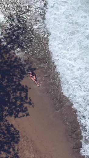 Sophie Hall's Trending Bikini Looks on Instagram