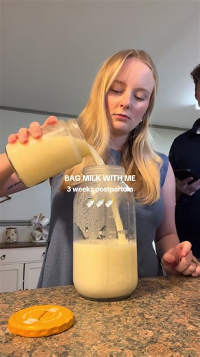 Mastering the Pitcher Method for Pumping Breastmilk