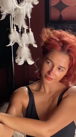 Naomi Scott (@naomiscott)’s videos with original sound - Naomi Scott