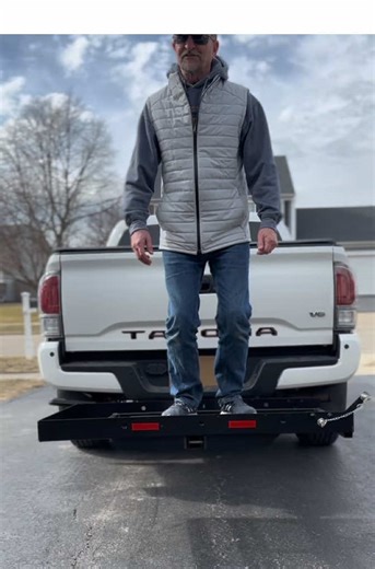 Innovative Cargo Carrier with Collapsible Ramp