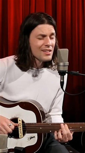 James Bay - Don't Look Back In Anger (Oasis Cover)