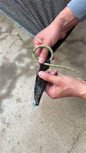 How to Tie a Rope to a Mesh Net Without Grommets