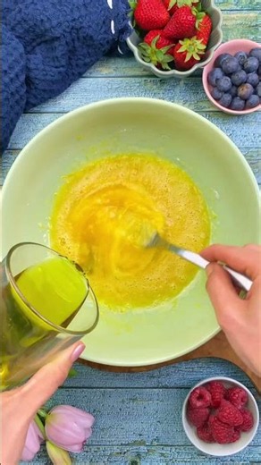 Crostata con crema allo yogurt e frutta: la torta fresca e bellissima con frolla all’olio EVO