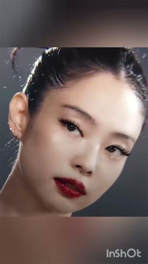 WOW 💕🩷🩷💝. #blackpink #blackpinklisa #kpop #edit #blink #twice