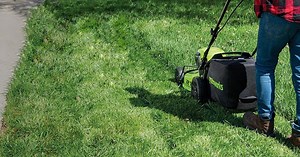 Pick up Greenworks' 21-inch 48V cordless electric mower with four 4Ah batteries for $500