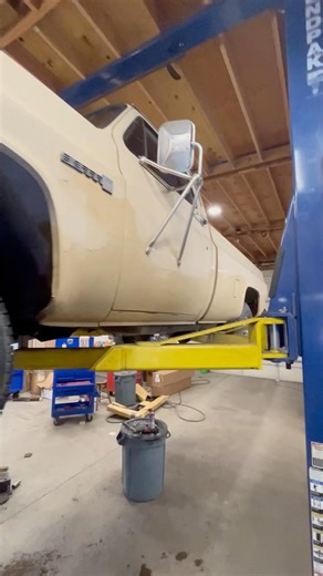 What mechanics deal with #carrepair #bigblockchevy #mechanic #rust #carrestoration #squarebodychevy