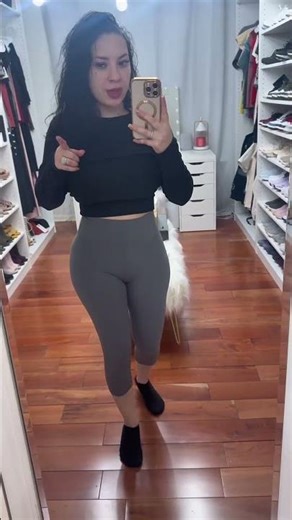 Watch Honest review on capri leggings on Amazon Live