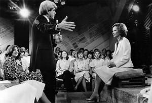 Editorial: Phil Donahue sparked Chicago’s improbably long run as locus of daytime TV talk