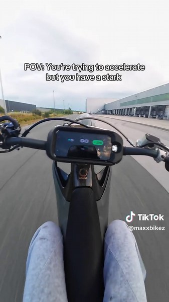Hate when this happens should’ve bought a tuttio #bikelife #ebike #starkvarg #surron #bike everything is ai generated and on a private ground. No one got hurt.