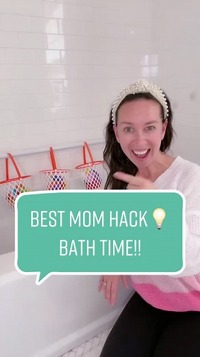 BEST MOM HACK 💡 for BATH TIME!! SO easy and helps keeps everything organized!! #momhack #parentinghacks #learnontiktok #momhacks #momsoftiktok